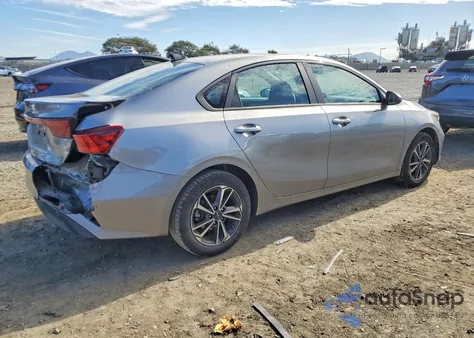 2023 Kia Forte Lx z USA, uszkodzony, nr VIN 3KPF24AD6PE593555